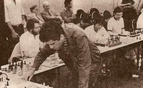 Me (white shirt + beard) playing Kasparov in a simultan in Hamburg 1985